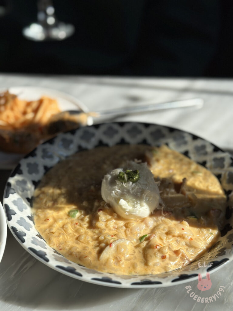 청양 오이스터 크림 리조또 生蠔奶油燉飯 ₩12,000