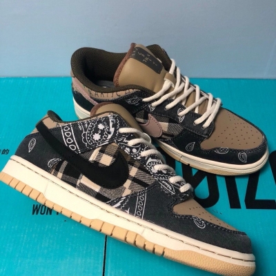 Travis Scott × Nike SB Dunk Profile Picture