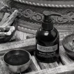 NV_charcoal_face_wash_150ml-1.webp