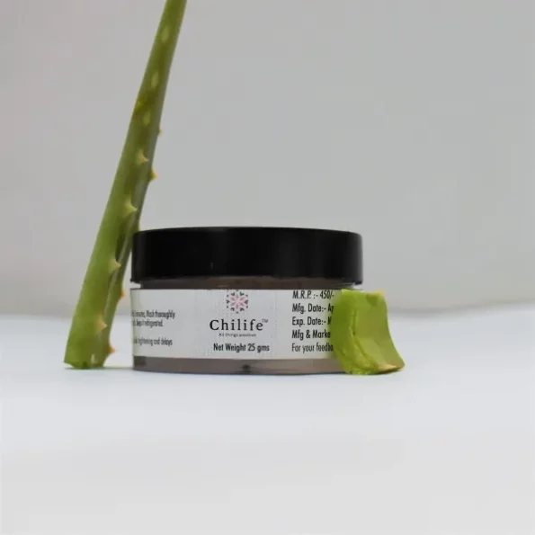 Chilife All Natural Face Scrub with the goodness of Oats, Almonds & Flax Seeds, 25 gms available on Herbkart