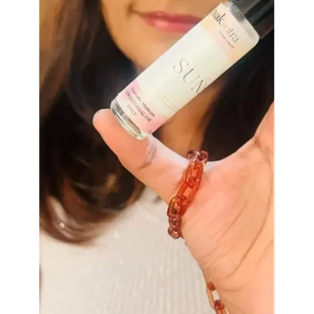 Tvaksutra Natural Lip Oil Almond & Olive Oil, Long Lasting Moisturization & Nourishment for Girl & Women - 8ml (Shunshine)