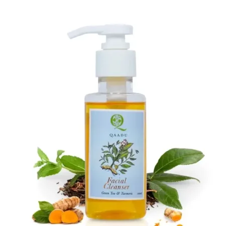 QAADU Facial Wash with Green Tea, Turmeric, Vitamins A & E | Vegan, Mild & Refreshing Face Cleanser, Suitable for all skin types, Anti Inflammatory and hydrating properties | 100ml |