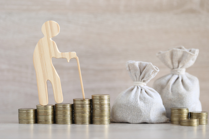 How to Open a Bank Account in Japan - iStock 2158208022