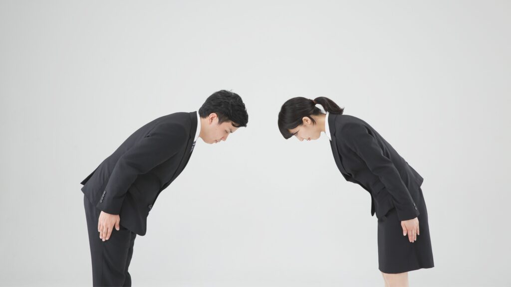 Japanese Work Culture - Bowing %E3%81%8A%E8%BE%9E%E5%84%80 %E2%80%94 Ojigi