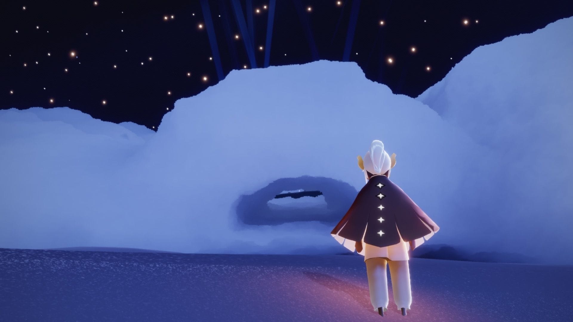 先へ進むと雲のトンネルがあります。