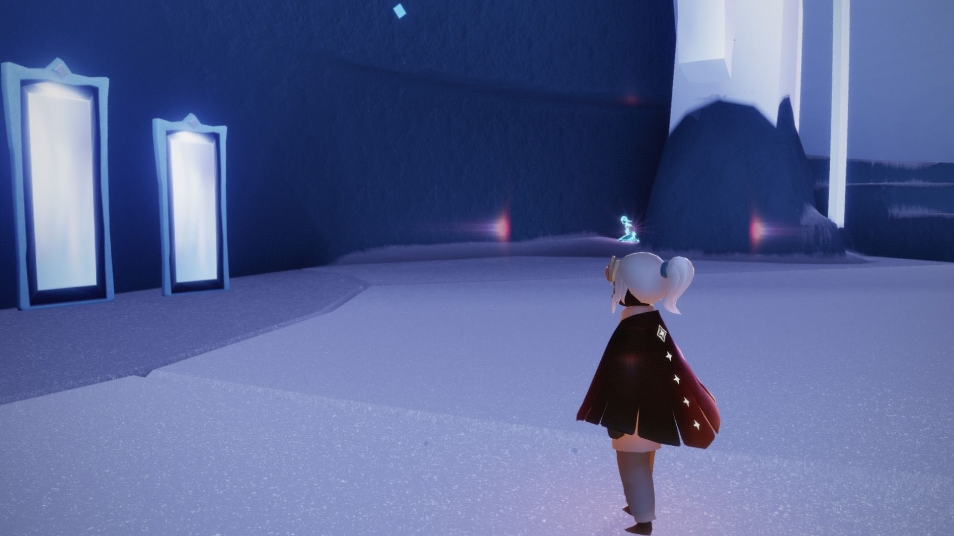 右側の舞台袖にご満悦のうぬぼれ屋が居ます。