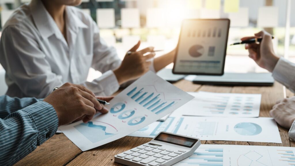 How Enterprises Can Optimize Logistics Management through Power BI Application of Shipping Method Analysis 1