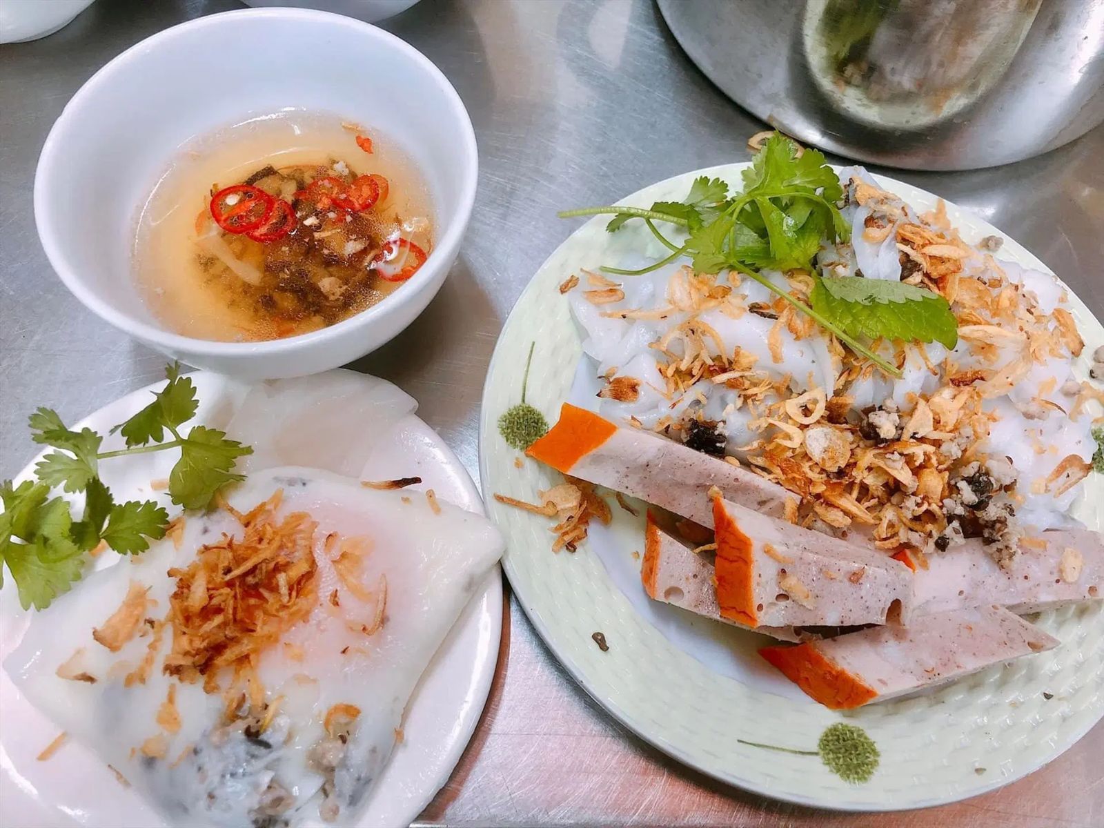 Danh Sách 9 Quán Bánh Cuốn Đà Nẵng Ngon, Rẻ, Đông Khách