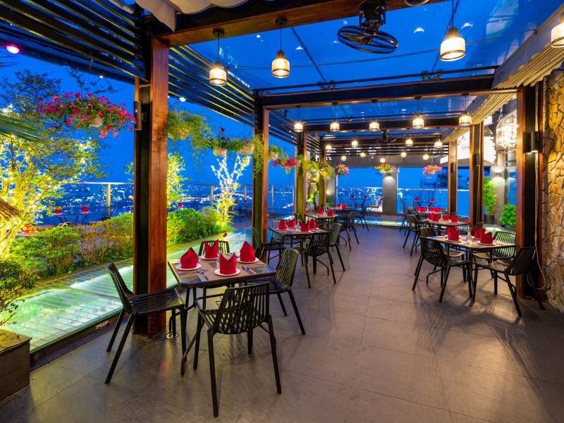 bar gần cầu rồng