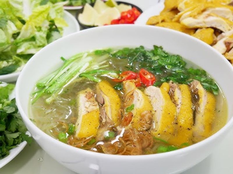 Địa Điểm Ăn Bún Măng Gà Ngon Ở Đà Nẵng Không Thể Bỏ Qua