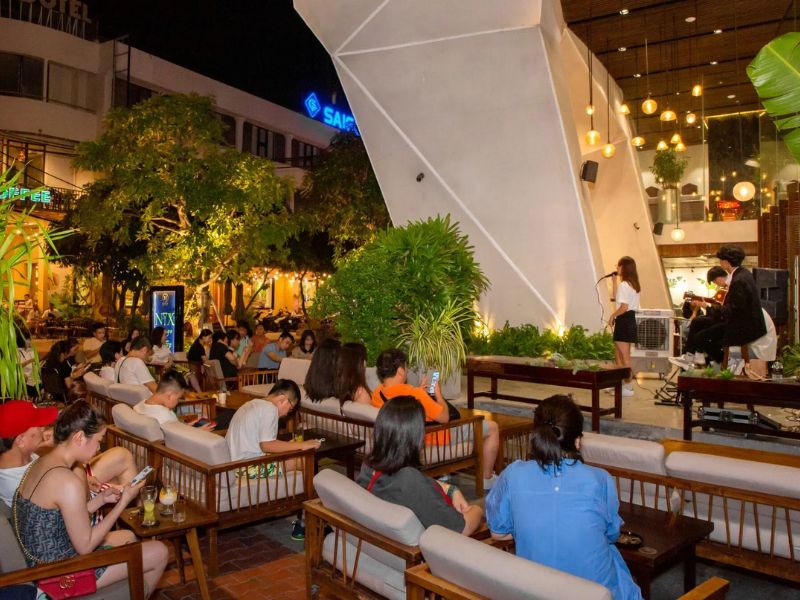cafe gần sông hàn