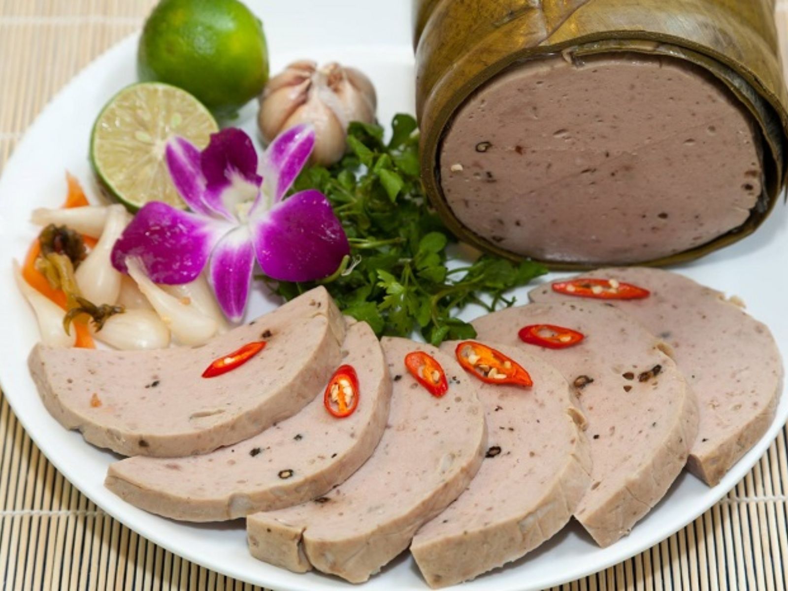Top 7 Địa Chỉ Bán Chả Bò Đà Nẵng Ngon, Chuẩn Vị, Uy Tín