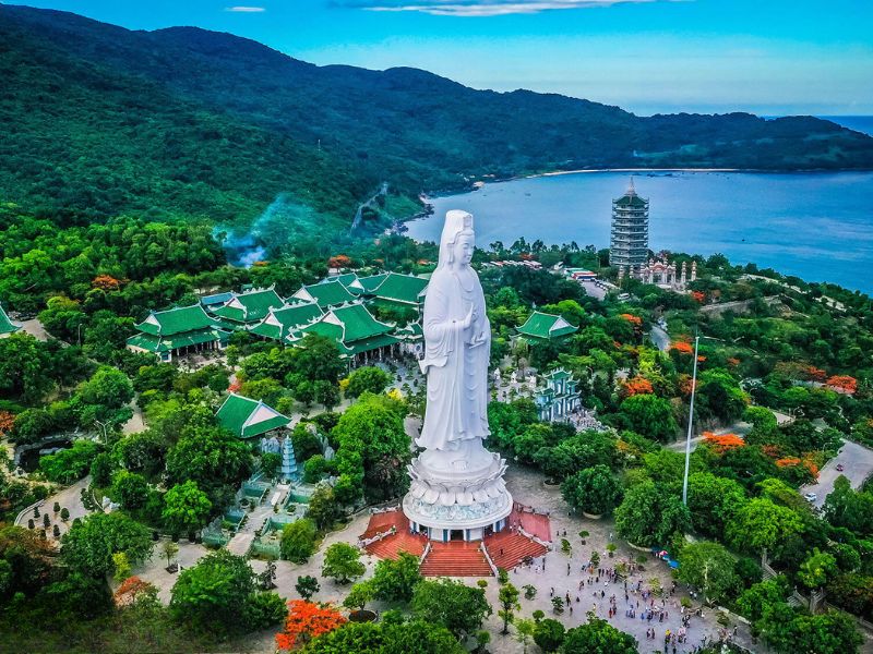 Chùa Linh Ứng Đà Nẵng – Vẻ Đẹp Tâm Linh Giữa Lòng Biển Trời