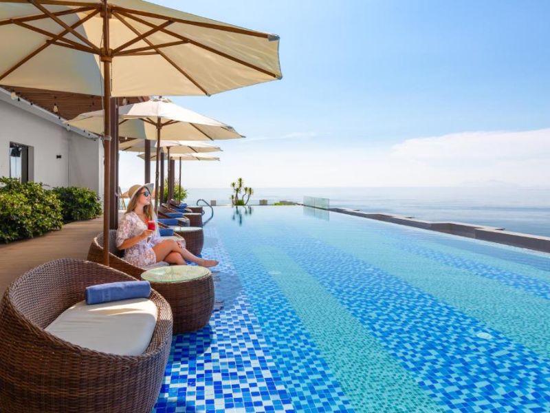 khách sạn view biển đà nẵng