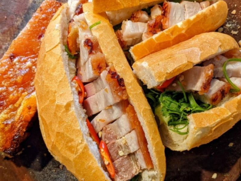 quán bánh mì heo quay đà nẵng
