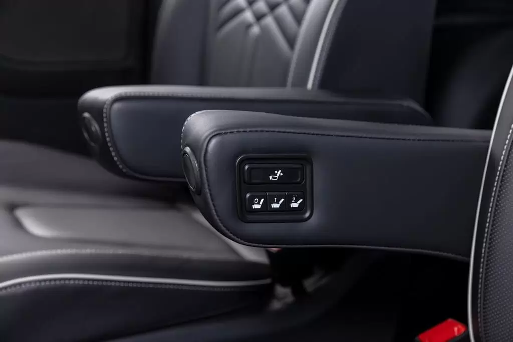 Hyundai Custin 10