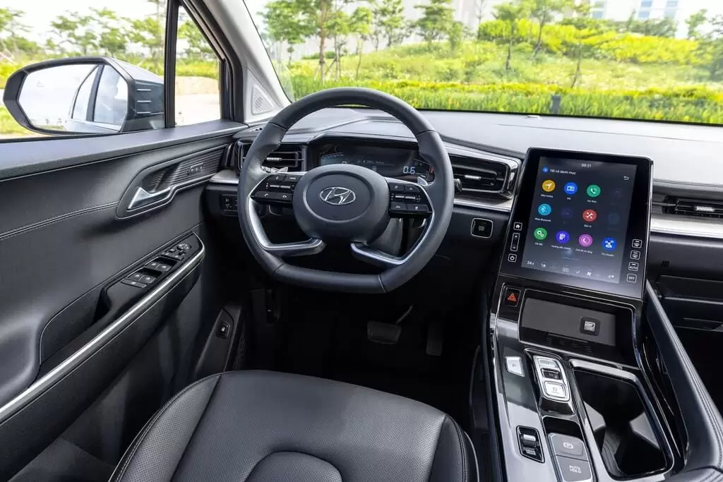 Hyundai Custin 5
