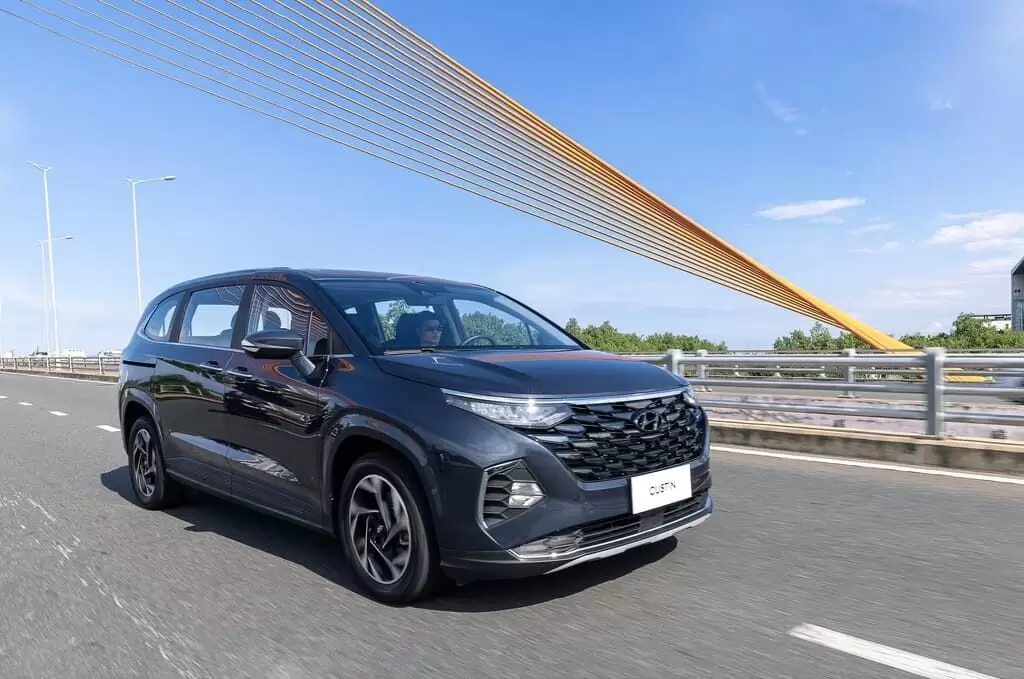 Hyundai Custin 6