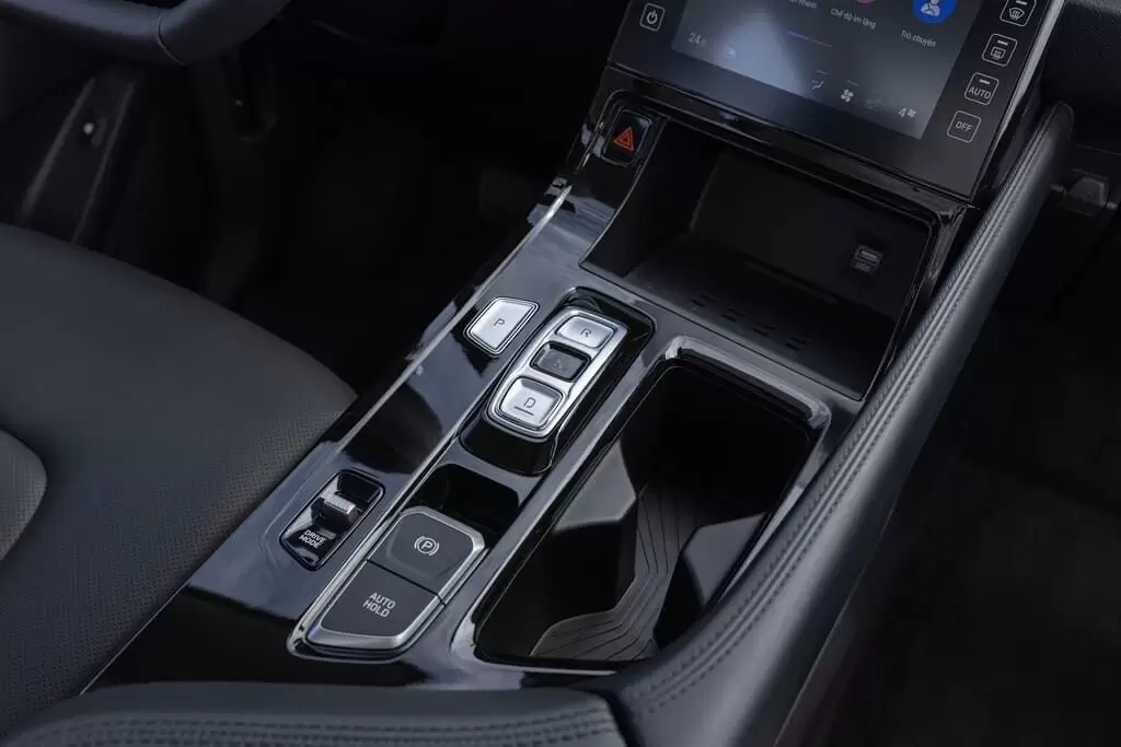 Hyundai Custin 9