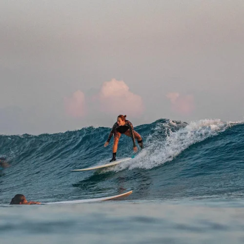 玩轉馬爾地夫_Thulusdhoo_surf_衝浪團_7
