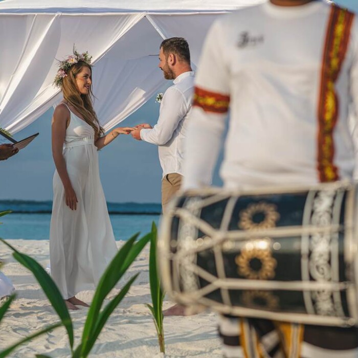 超浪漫！預定馬爾地夫度假村送海島浪漫婚禮
