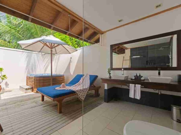 Jacuzzi_Beach_Villa1_Vilamendhoo_玩轉馬爾地夫