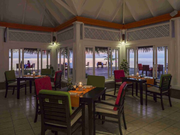 Lagoon_Restaurant_Olhuveli_玩轉馬爾地夫2