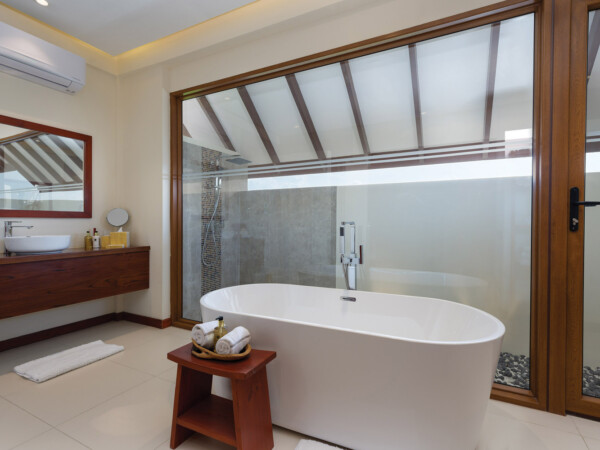 VARU-by-Atmosphere-Villas-Majlis-Bathroom-Interior-02.2022