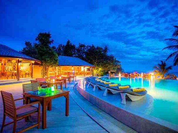 Wave Pool Bar_Restaurant3_Centara_Ras_Fushi_玩轉馬爾地夫