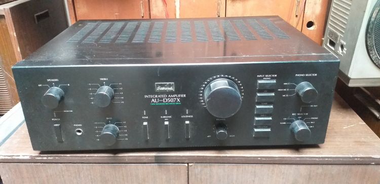 Bán ampli sansui AU-D507X zin hát