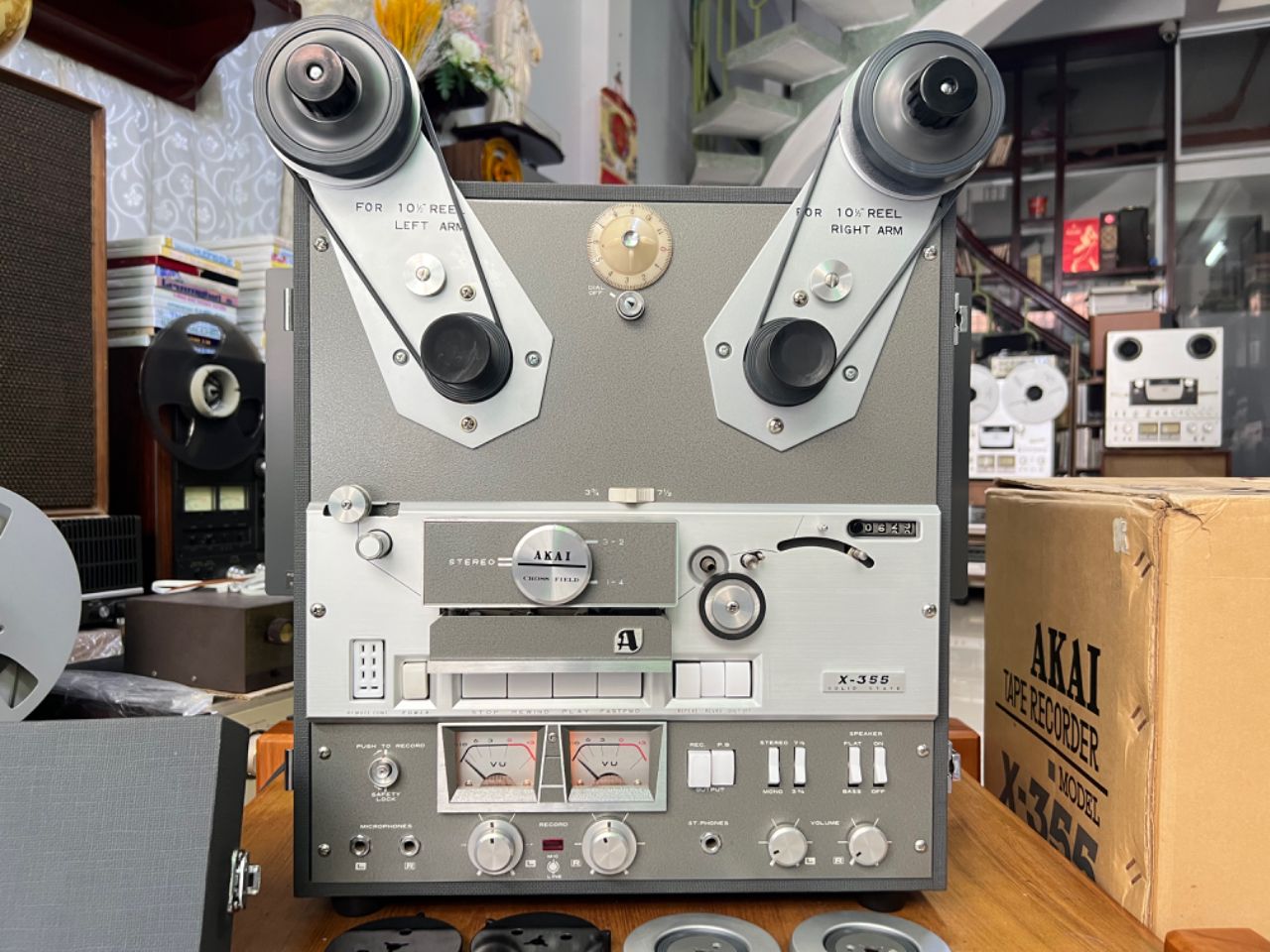 gal_354921_641bb8943de38.jpg