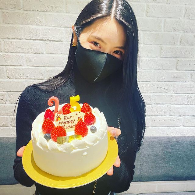 川本璃のInstagram投稿（2021年4月12日 21:14）｜有名人インスタランキング