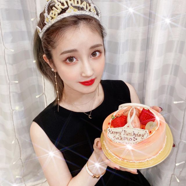 新希咲乃のinstagram投稿 21年4月日 00 01 有名人インスタランキング