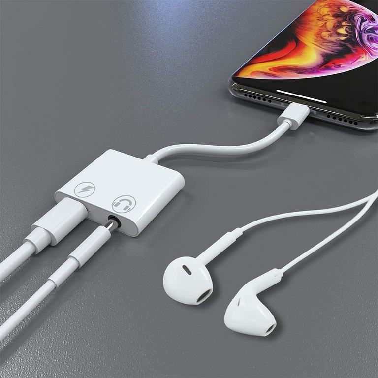 【断線に強い】iPhoneイヤホン変換ケーブル 同時に充電も可能な変換アダプタ 音楽再生も高音質で聴けるiPhone12 PRO MAX MINI対応 最新iOS390080