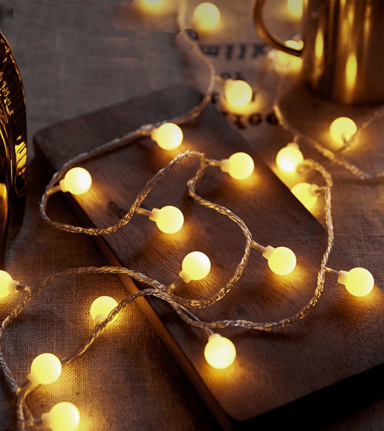 LED イルミネーションライト 電池式 飾り付け ライト イルミネーション 10m 80球 誕生日 クリスマス ストリングライト 短い カーテン 電球色 室内 室外 屋外 電球 アウトドア キャンプ ハロウィン678439