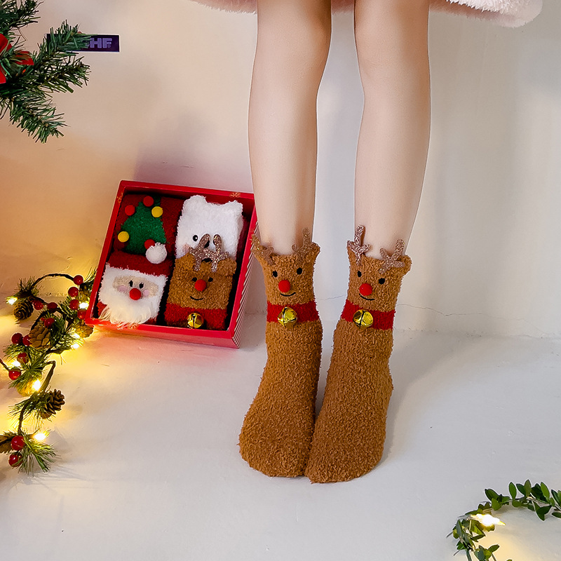 靴下 レディース クリスマスソックス ウール 4足混色セット クリスマスギフト プレゼント 蒸れない くるぶし ソックス スニーカー 女性 フットカバー カジュアル おしゃれ 暖かい 可愛い 面白い 立体 シェア買いならシェアモル 旧ショッピン