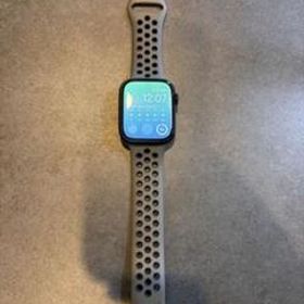 Apple Watch Series 8 メルカリの新品＆中古最安値 | ネット最安値の