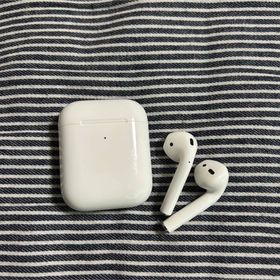 アップル(Apple)のAirPods 第2世代(ヘッドフォン/イヤフォン)