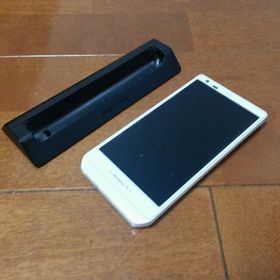 美中古品 SH-02E AQUOS PHONE ZETA ホワイト(スマートフォン本体)
