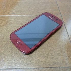 美中古品 F-06F らくらくスマートフォン3 レッド(スマートフォン本体)