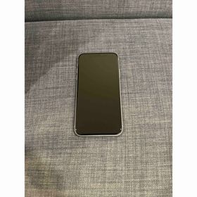 アイフォーン(iPhone)のiPhone11 64GB ホワイト色(スマートフォン本体)