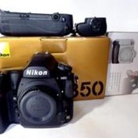 ★送料無料！！美品、Nikon D850 バッテリーパック、付き！！