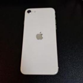 iPhoneSE3 ホワイト 美品64GB ●カラー：スターライト(ホワイト)