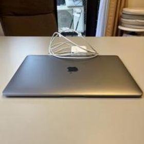 MacBook Air 2018 中古/128G/8GM