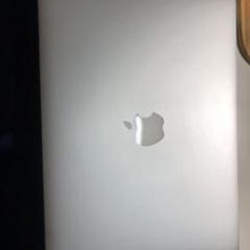 美品 MacBook air 2015 すぐ使えるパソコン