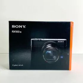 ソニー(SONY) コンパクトデジタルカメラ Cyber-shot RX100III ブラック 1.0型裏面照射型CMOSセンサー 光学ズーム2.9倍(24-70mm) 180度チルト DSC-RX100M3