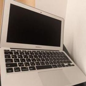 Macbook Air (11-inch, Mid 2012) 64GB