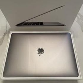 【美品】MacBookPro 2016 13inch スペースグレイ