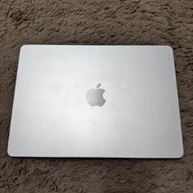 MacBook Air M2 シルバー