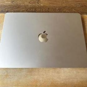 MacBook Air M2 USBポート スターライト